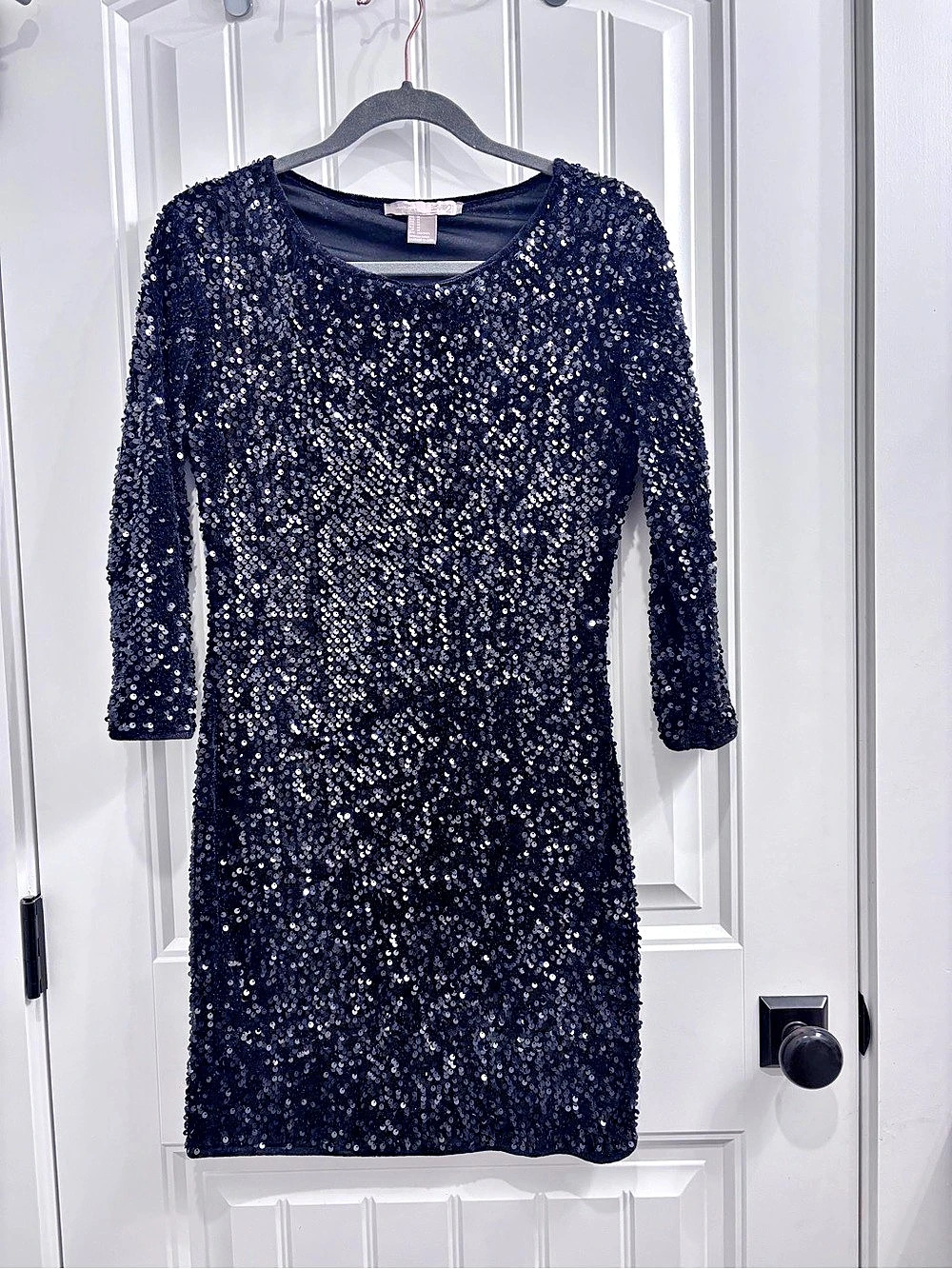 Love21 Sequin Mini Dress in Black Size Medium Like New